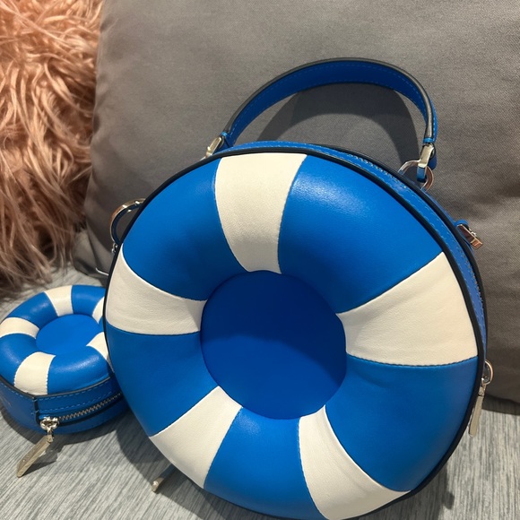Kate Spade Blue and White Splash Pool Float Cross Body - Picture 2 of 13